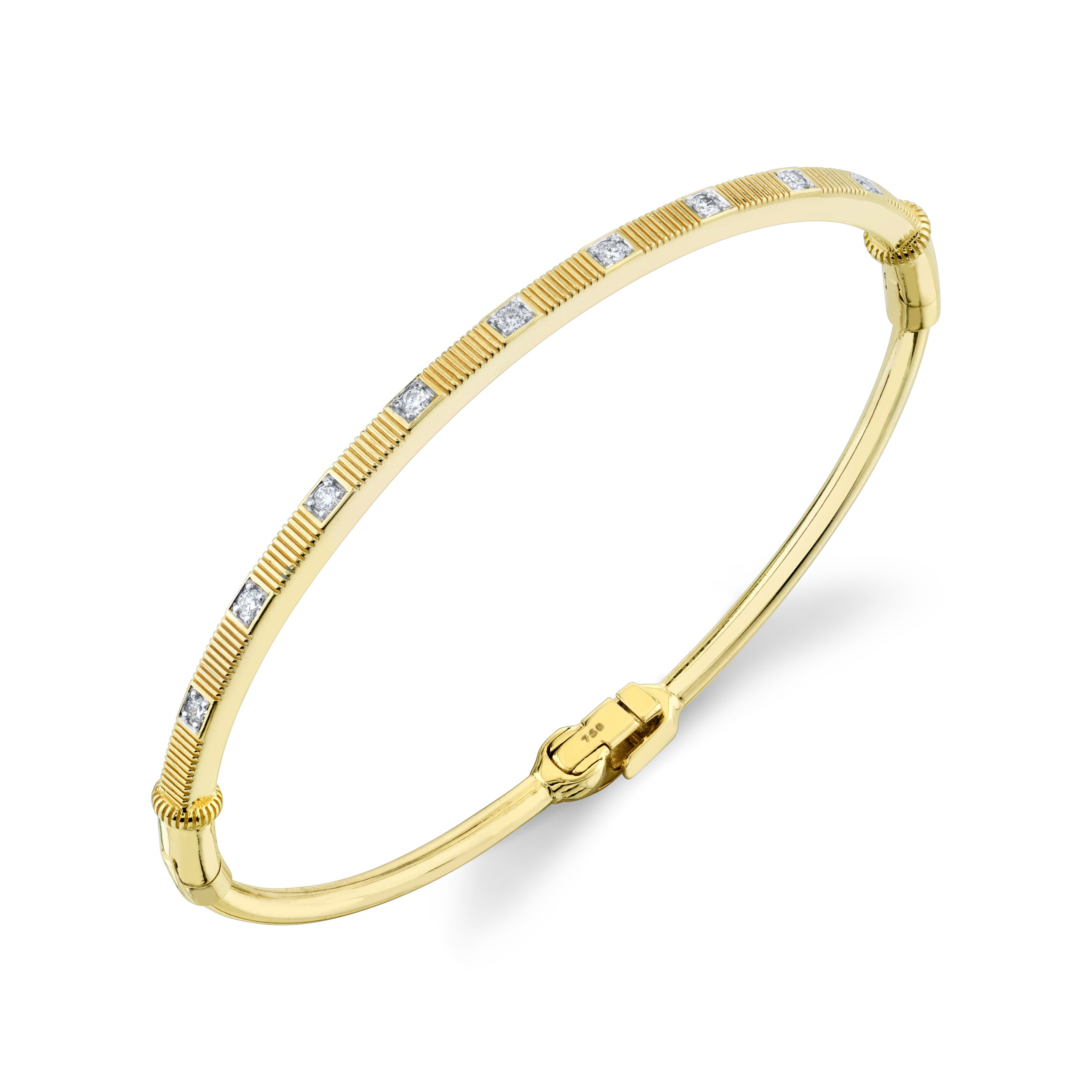 This bracelet’s refined design embodies sophistication, making it a perfect statement piece for any occasion. Secure it on your wrist to elevate your style with the everlasting brilliance of diamonds and the warmth of pure gold.18k Yellow gold-Round diamonds, 0.29ctsItem# 808-2000320 Diamond and Strie Bracelet