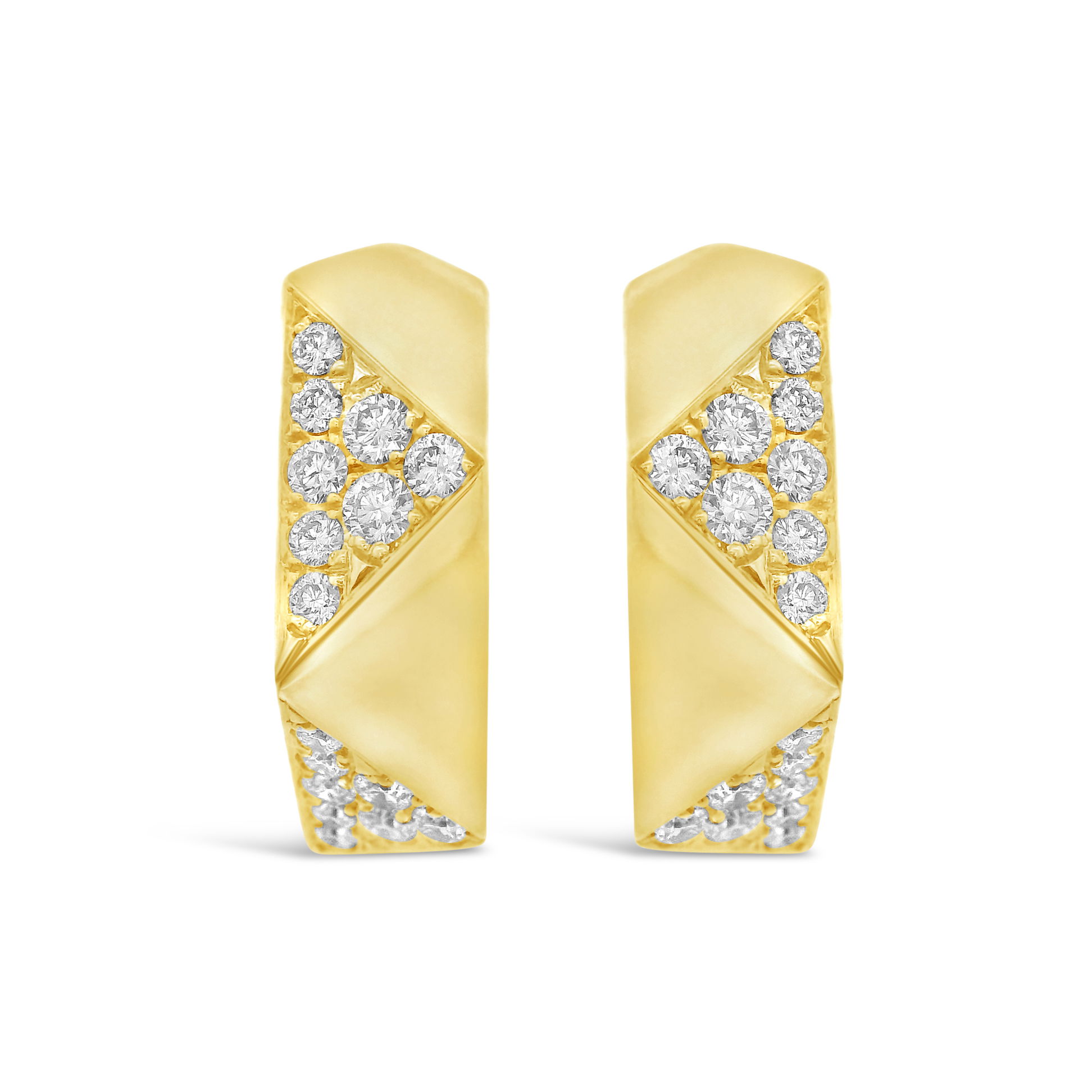 These 18k yellow gold geodesic earrings capture the essence of modern art, with their intricate, branching design and brilliantly set diamonds. Whether you're dressing up for a special occasion or adding a touch of sparkle to your everyday look, these earrings are a beautiful and versatile addition to any jewelry collection.-18k Yellow gold-Diamonds, 0.57ctsItem# 805-2000582 Geodesic Earrings