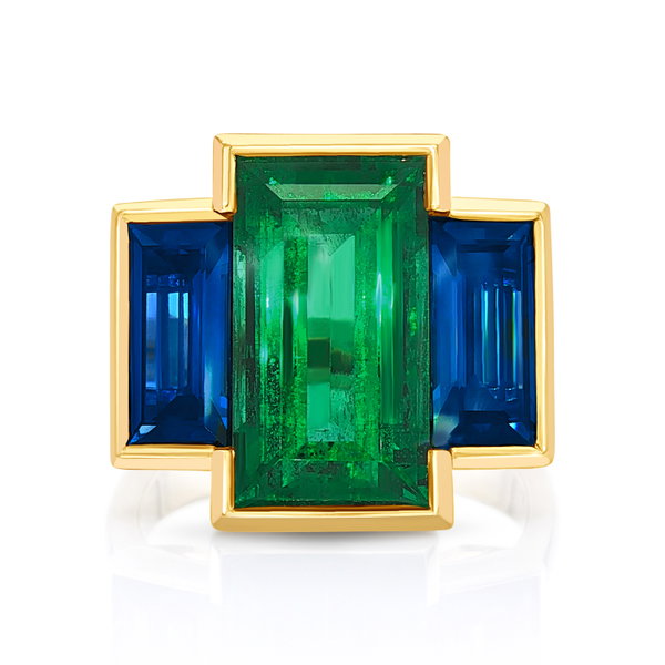 Trilogy Ring with emerald and sapphires in 18k yellow gold