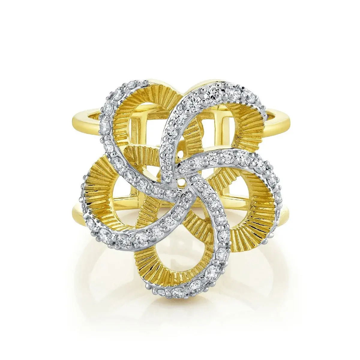Diamond and Strie Flower Ring
