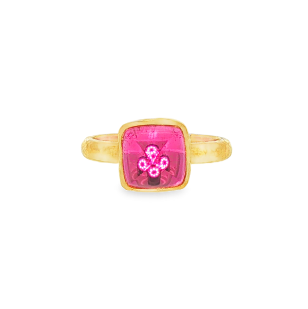 Closeup photo of Sugar loaf Pink Tourmaline Ring