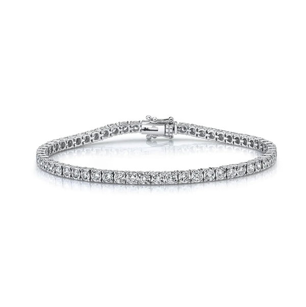 Closeup photo of Tennis Bracelet