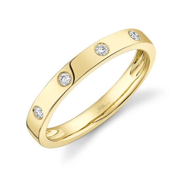 Closeup photo of Diamond Band