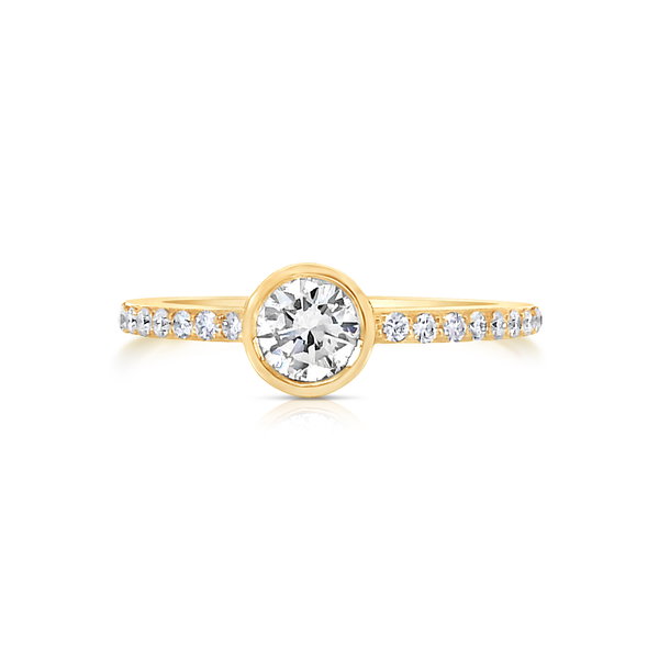 Closeup photo of Round Diamond Stacker