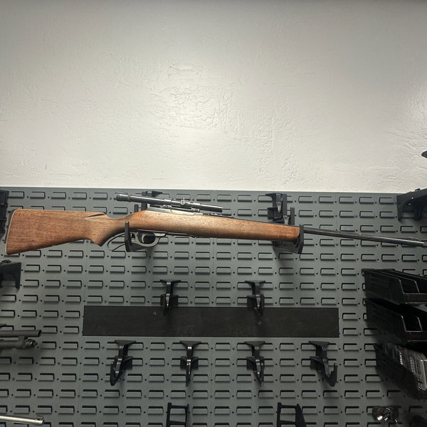 Closeup photo of Marlin Model 65 Lever Action .22 LR Micro-Groove Rifle w/ Vintage Weaver Scope – Early 1960s