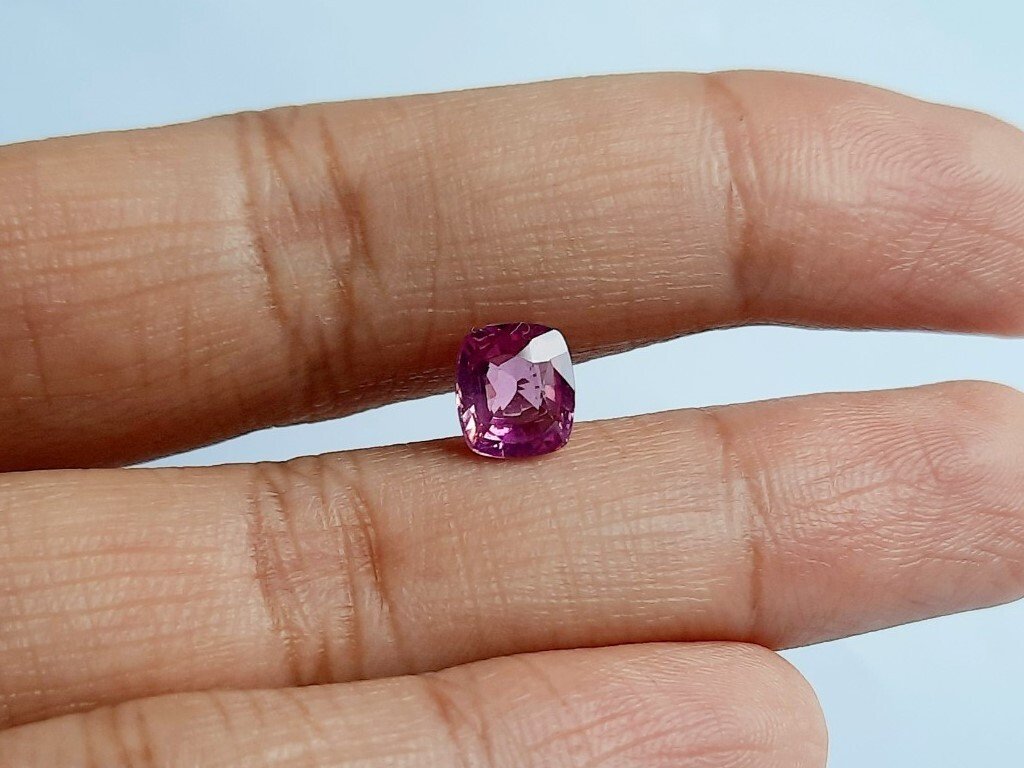 Image of How Pink Sapphires are Graded