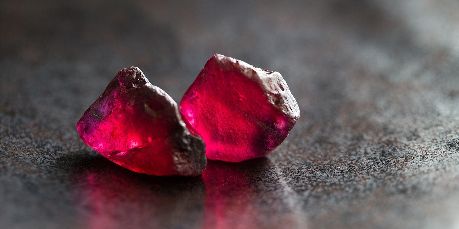 Image of The Difference Between Pink Sapphires and Rubies
