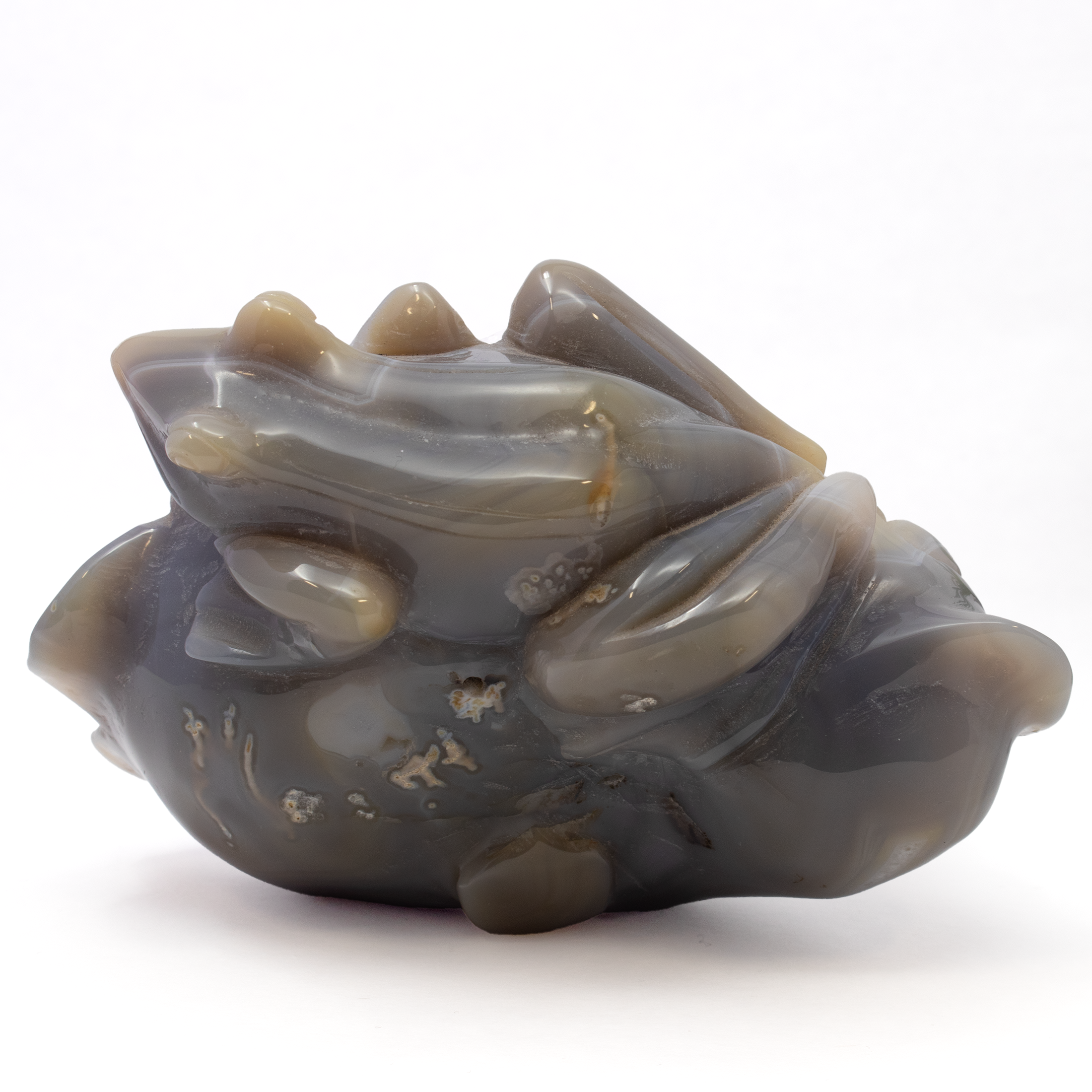 Agate Geode Frog Carving On A Boulder - Scalloped Edges And Rose Defrance