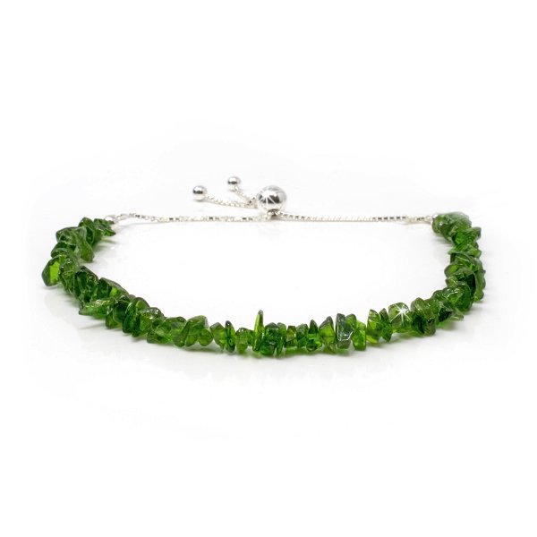 Closeup photo of Chrome Diopside Chip Beaded Bracelet With 925 Sterling Silver Adjustable Ball & Chain