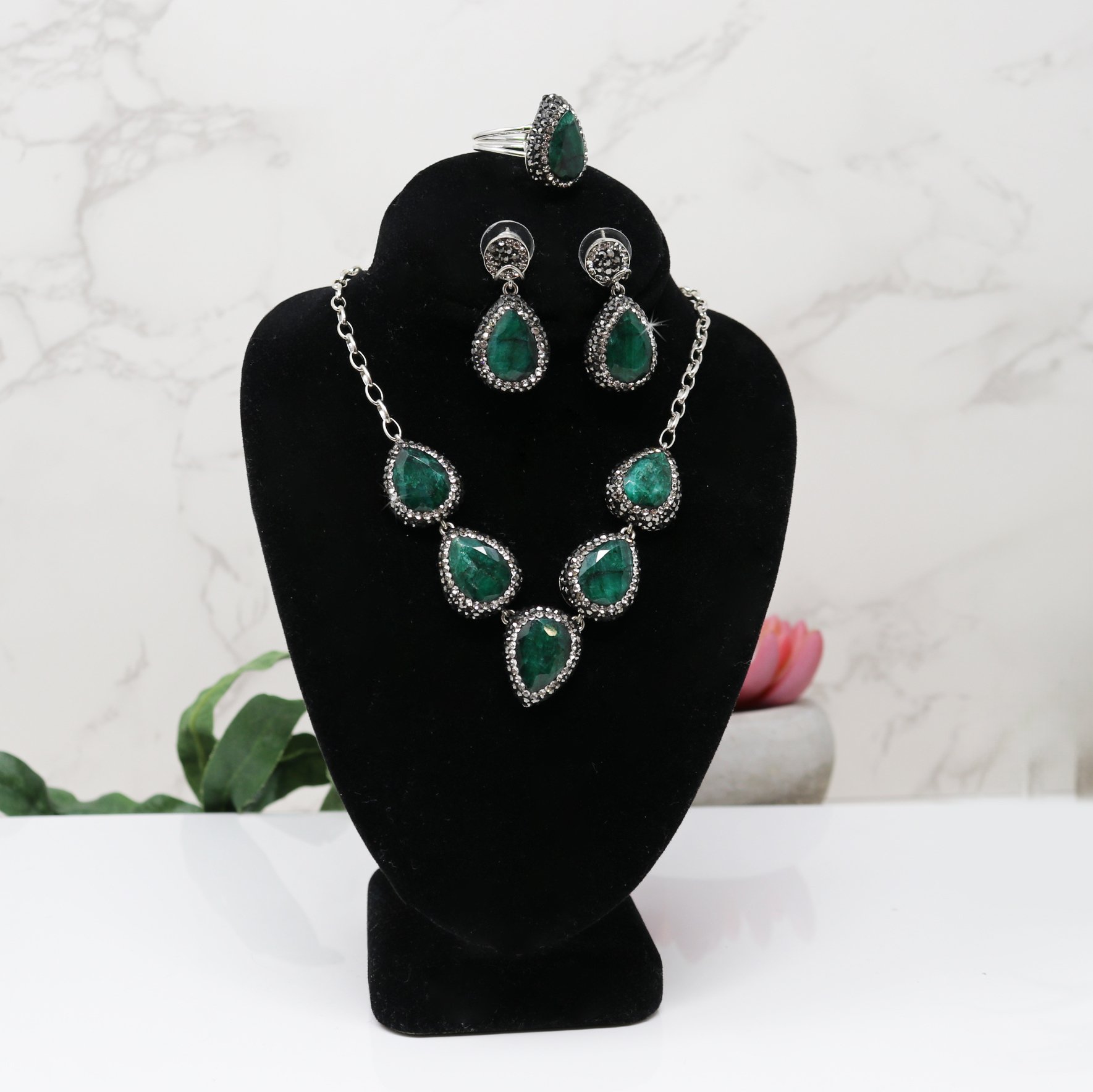 Emerald Set (Necklace; Earrings; Ring) 5 Simple Faceted Pears With Marcasite & Silver Crystals With Single Faceted Pear Earrings & Double Band Ring Szadj