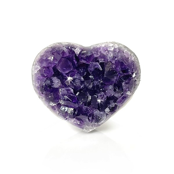 Closeup photo of Amethyst Druze Heart With Acrylic V Heart Stand