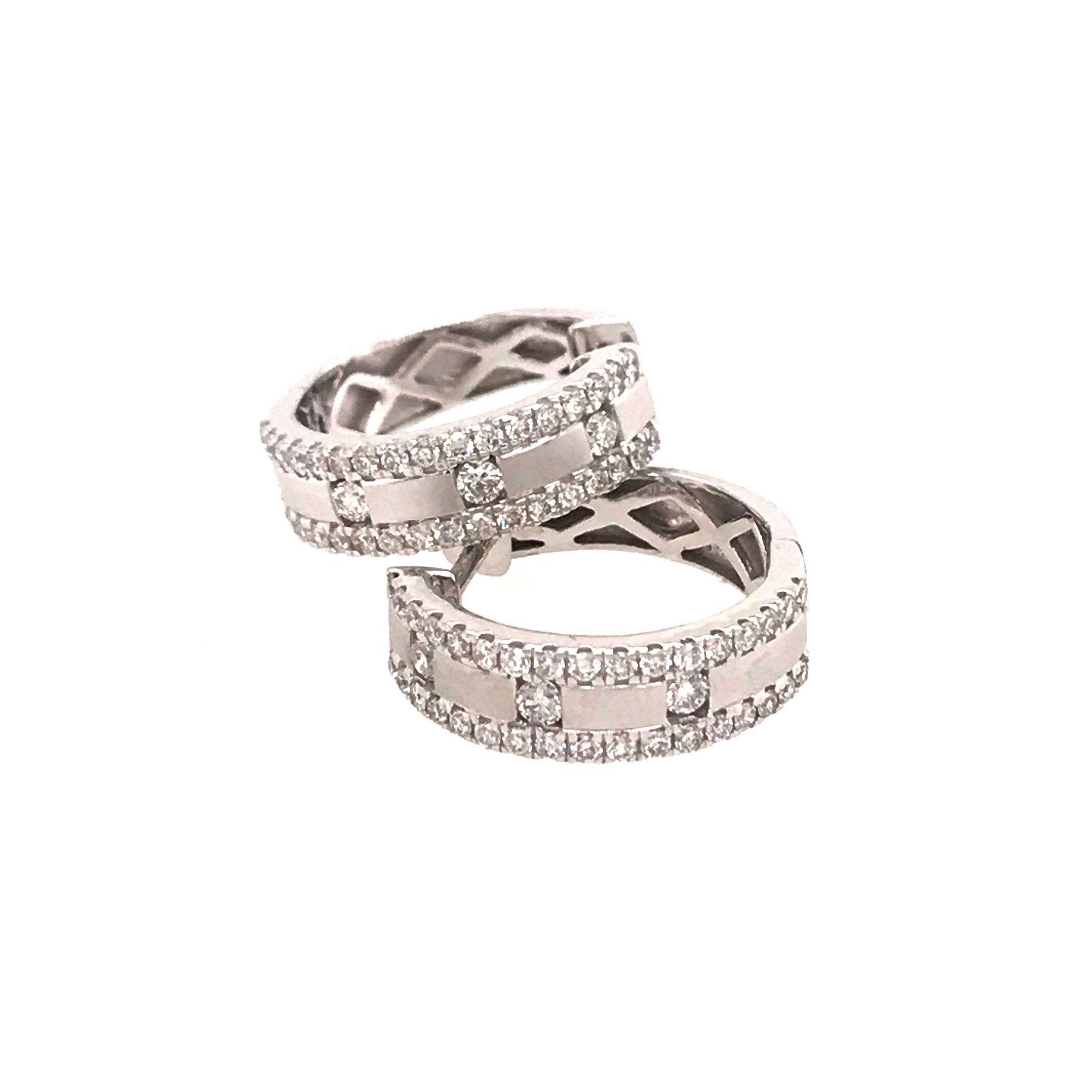 14KWG 74 BR DIA 0.73CT SATIN FINISH HUGGIE HOOP EARRINGS