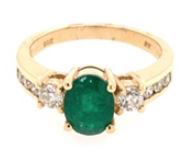 14KYG 1.10CT OV EMERALD & 8 BR DIAMONDS 0.48CT "3-STONE" RING W/CHANNEL SET BAND ACCENTS
