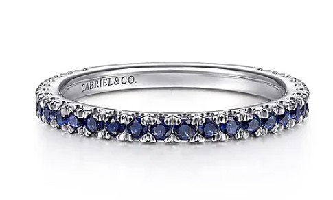 14WG 28 ROUND SAPPHIRES 0.44CT PRONG SET STACKABLE BAND