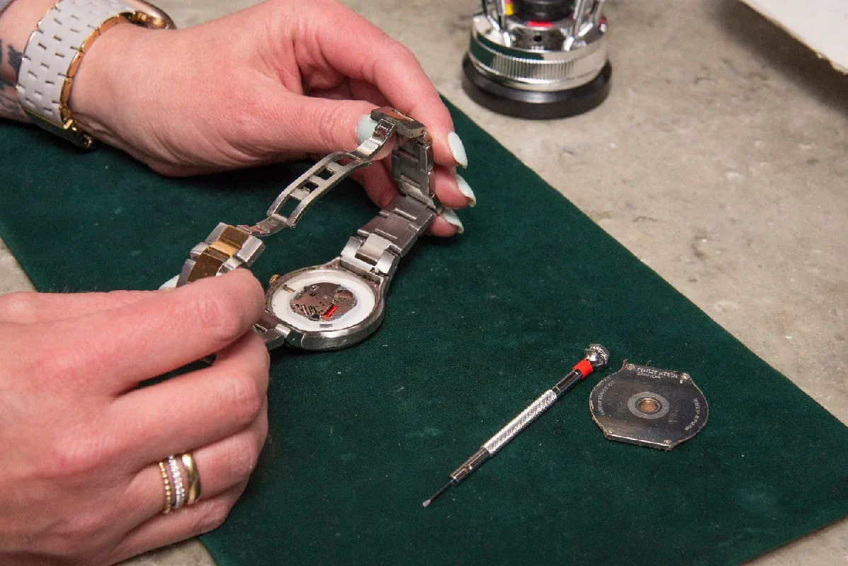 Image of West Texas Jewelry Tradition | Thacker’s Humble Beginnings