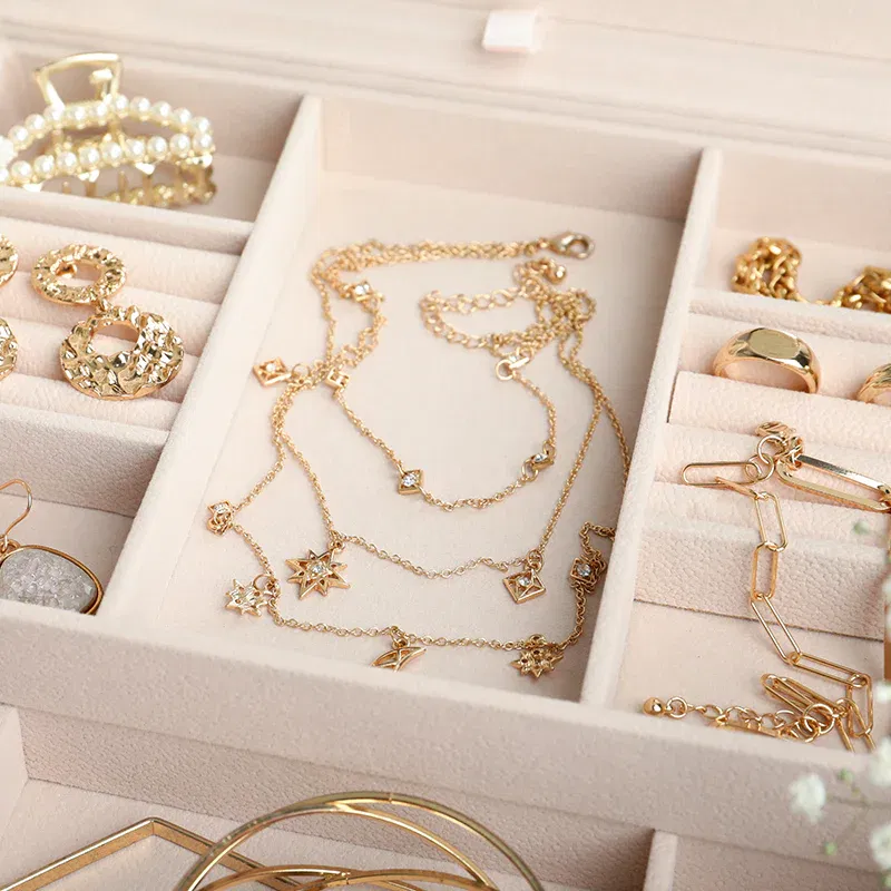 Image of West Texas Jewelry Tradition | Thacker’s Humble Beginnings