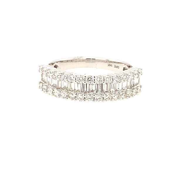 Closeup photo of 14KWG 20 BAGUETTES & 28 BR DIAMONDS 1.50CTW FASHION BAND