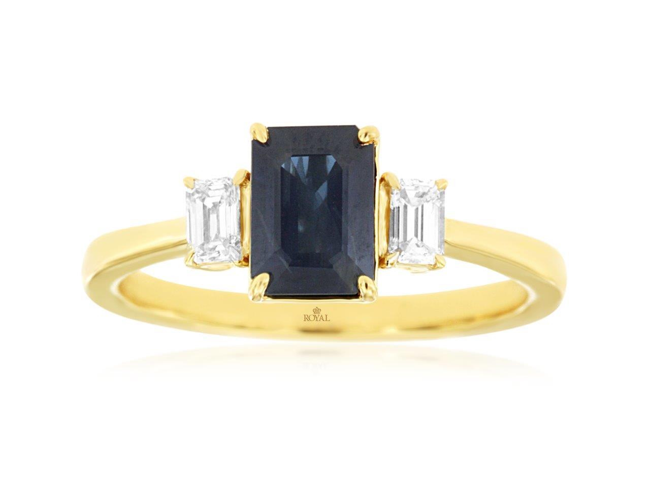 14KYG 1.05CT SAPH & 2 BAG DIA'S 0.28CTW "3-STONE" FASHION RING