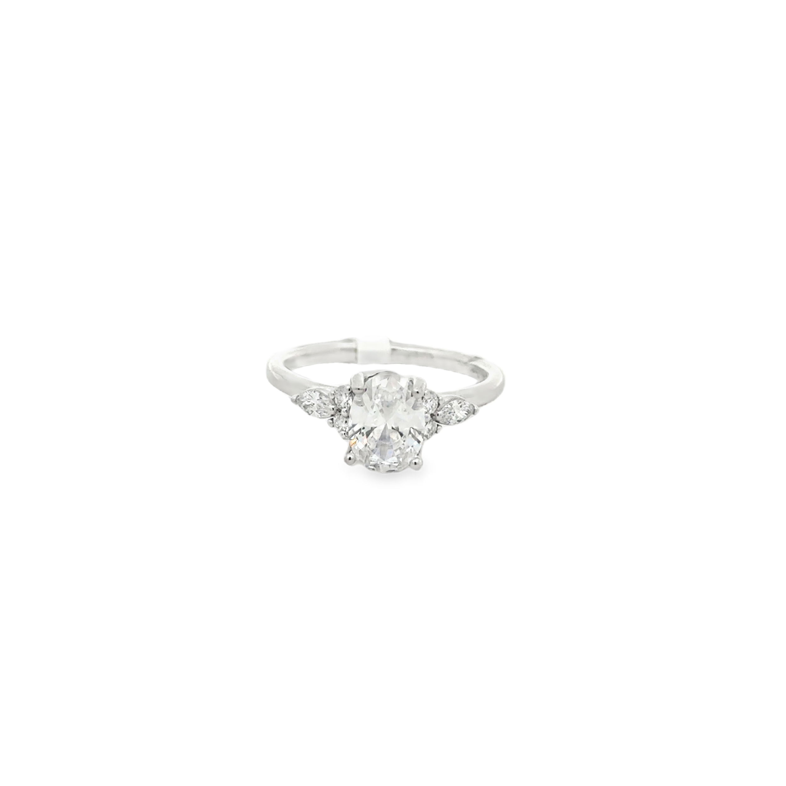 14KWG 2 MARQUISE DIAMONDS 0.15CT & 4 ROUND DIAMONDS 0.10CT SEMI-MOUNT