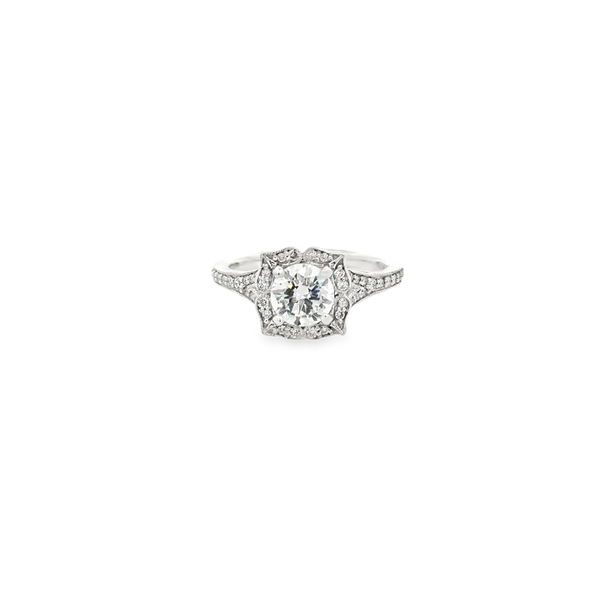 Closeup photo of 14KWG 46 ROUND DIAMONDS 0.25CT VINTAGE INSPIRED CUSHION HALO SEMI-MOUNT