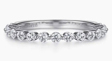 14KW .52CTTW RD DIA SHARED PRONG ANNIVERSARY BAND SZ 6.5