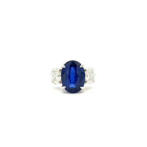 Closeup photo of 18KWG 6.51CT OVAL CEYLON SAPPHIRE (C.DUNAIGRE#cdc23011050) & 2 OVAL CUT DIAMONDS 1.40CTW 3-STONE RING