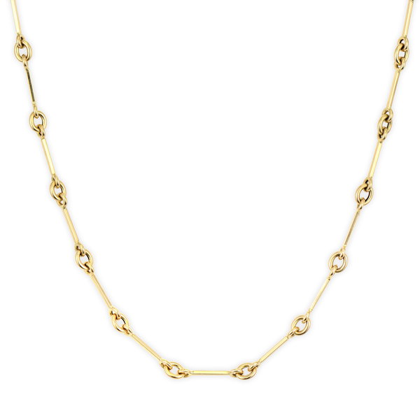 Closeup photo of Horsebit Chain 18"