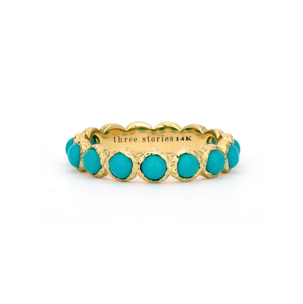 Closeup photo of Classic Gold and Turquoise Band