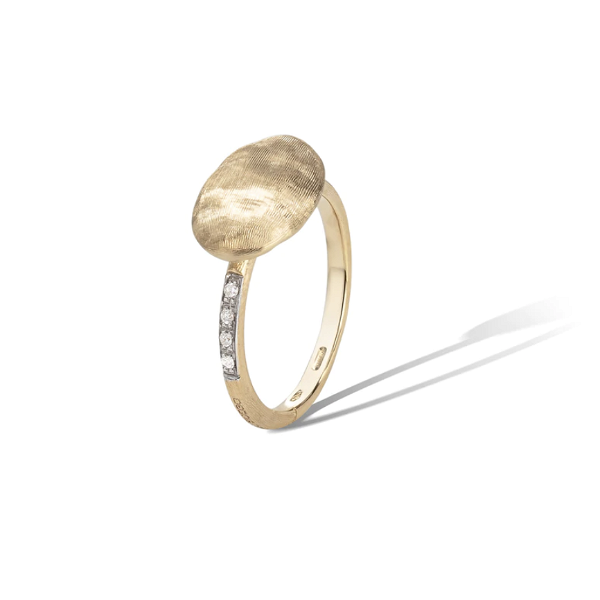Closeup photo of Siviglia Collection 18K YG Diamond Ring