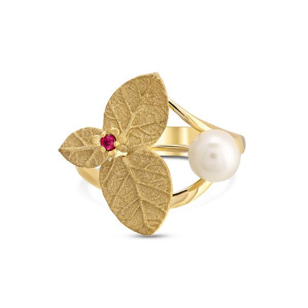Closeup photo of Ruby and Pearl Ring
