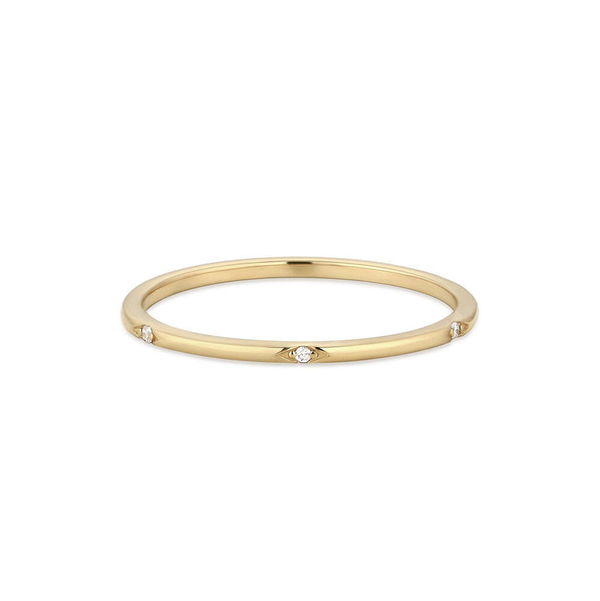 Closeup photo of VOGUE | Triple Diamond Band