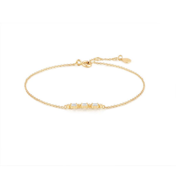Closeup photo of AMELIA | White Sapphire Baguette Bracelet