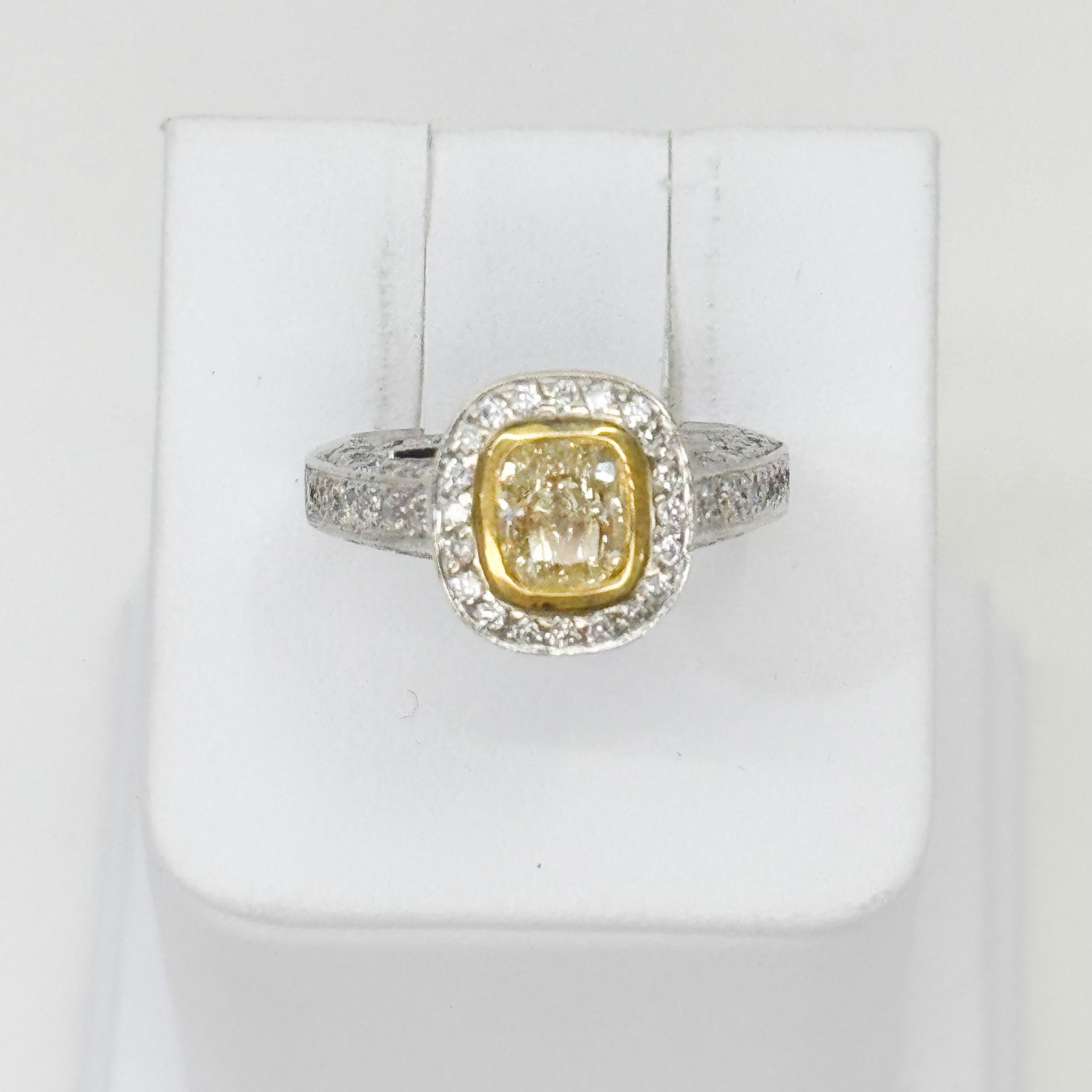 18WY YellowDia.1.17ct. Dia.1.12ctw Ring