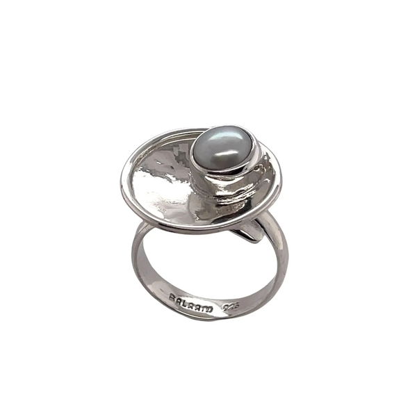 Closeup photo of Silver Circular Adjustable Ring with Pearl Brushed