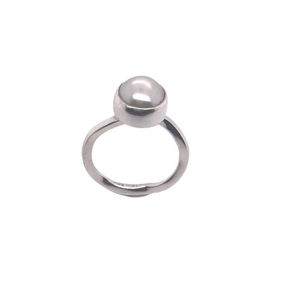 Closeup photo of Sterling Silver Ring With Pearl