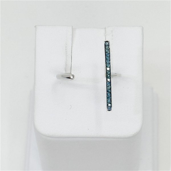 Closeup photo of 18kw .1ct Blue Diamond Bar Ring