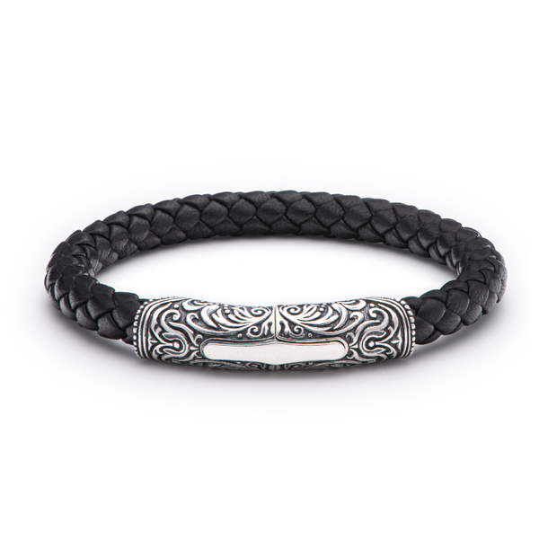 Closeup photo of Milan Silver/black leather bracelet