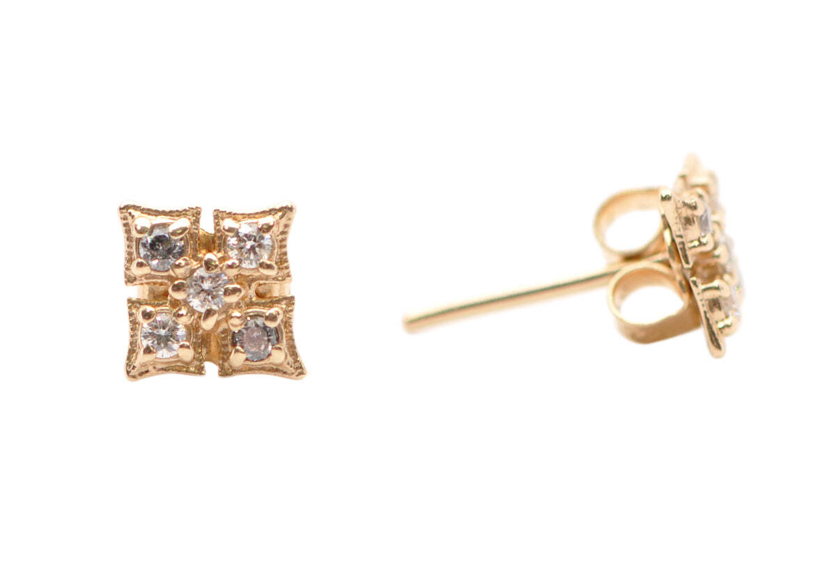 These stunning 14K rose gold Maltese Cross stud earrings are an item to treasure. At the center of each cross is 0.18 carats of brilliant, sparkling white diamonds. The earrings measure 9mm in diameter, and have a delicate, timeless beauty. A perfect addition to any jewelry box, these earrings are timeless and will always be in style. MALTESE CROSS STUD EARRINGS