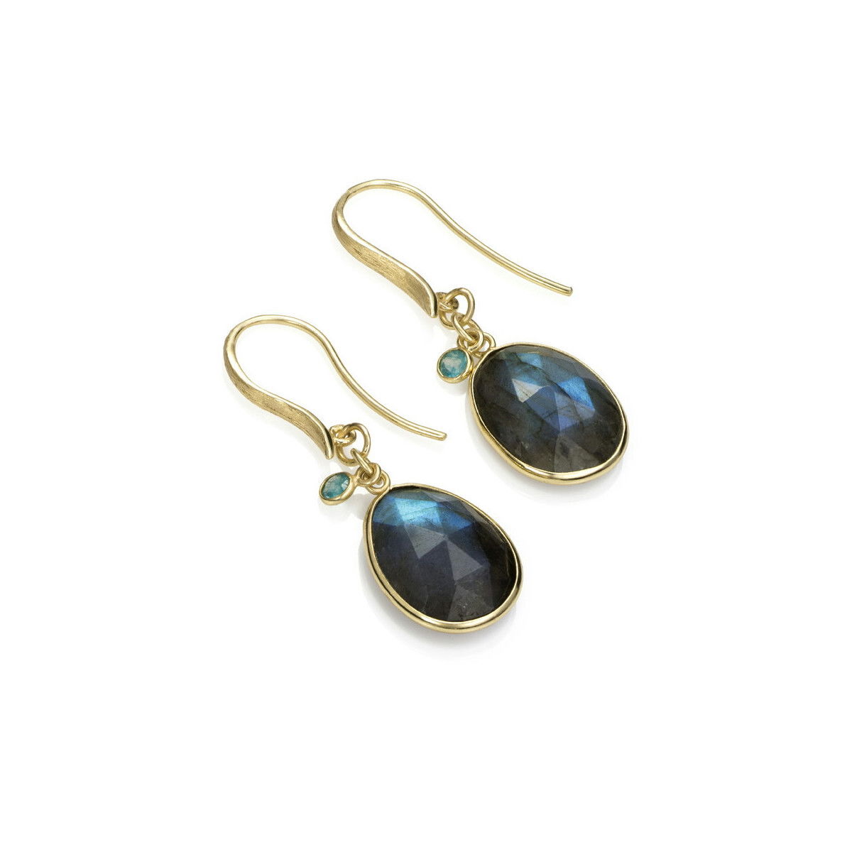 Sterling Silver 92518 kt Gold vermeilGemstone: labradorite and apatiteHook earringsLenght 34 mm SHADE Earrings in Silver. 18k Gold Vermeil