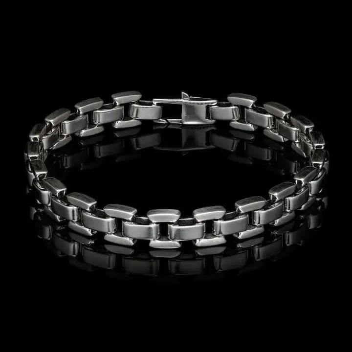 Sleek- STERLING SILVER LINK BRACELET