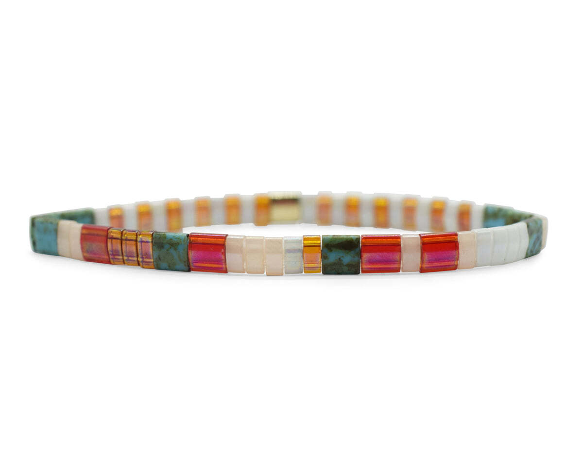 "Girls just wanna have sun." Morse Code Bead Pattern: JUST BEACHY Bracelet is packaged on inspirationally messaged card. STRETCH BRACELETS IN THE “NOTE TO SELF” COLLECTION ARE MADE FROM PREMIUM QUALITY, JAPANESE GLASS MIYUKI® TILA BEADS. THE BRACELETS ARE METICULOUSLY ASSEMBLED WITH A MORSE CODE PATTERN, INSPIRATIONAL JUST BEACHY - Morse Code Tila Beaded Bracelet - Sun Of – Stia Jewelry