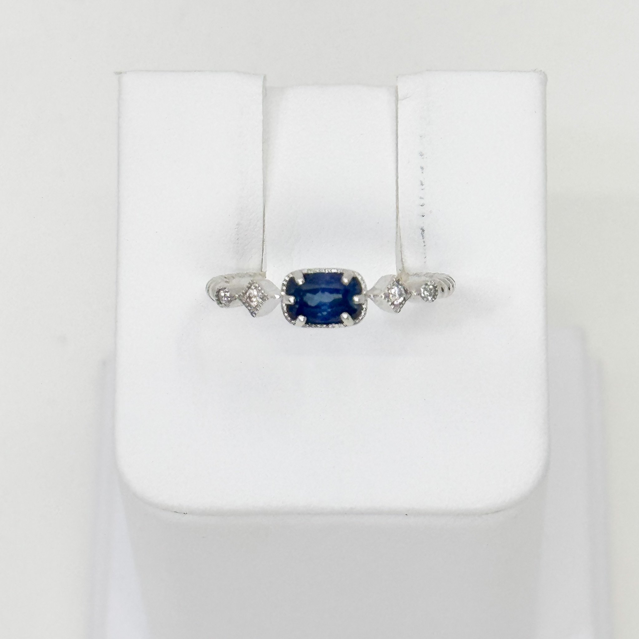 Sapphire and Diamond Ring, 0.05ct diamond, 0.65ct sapphire