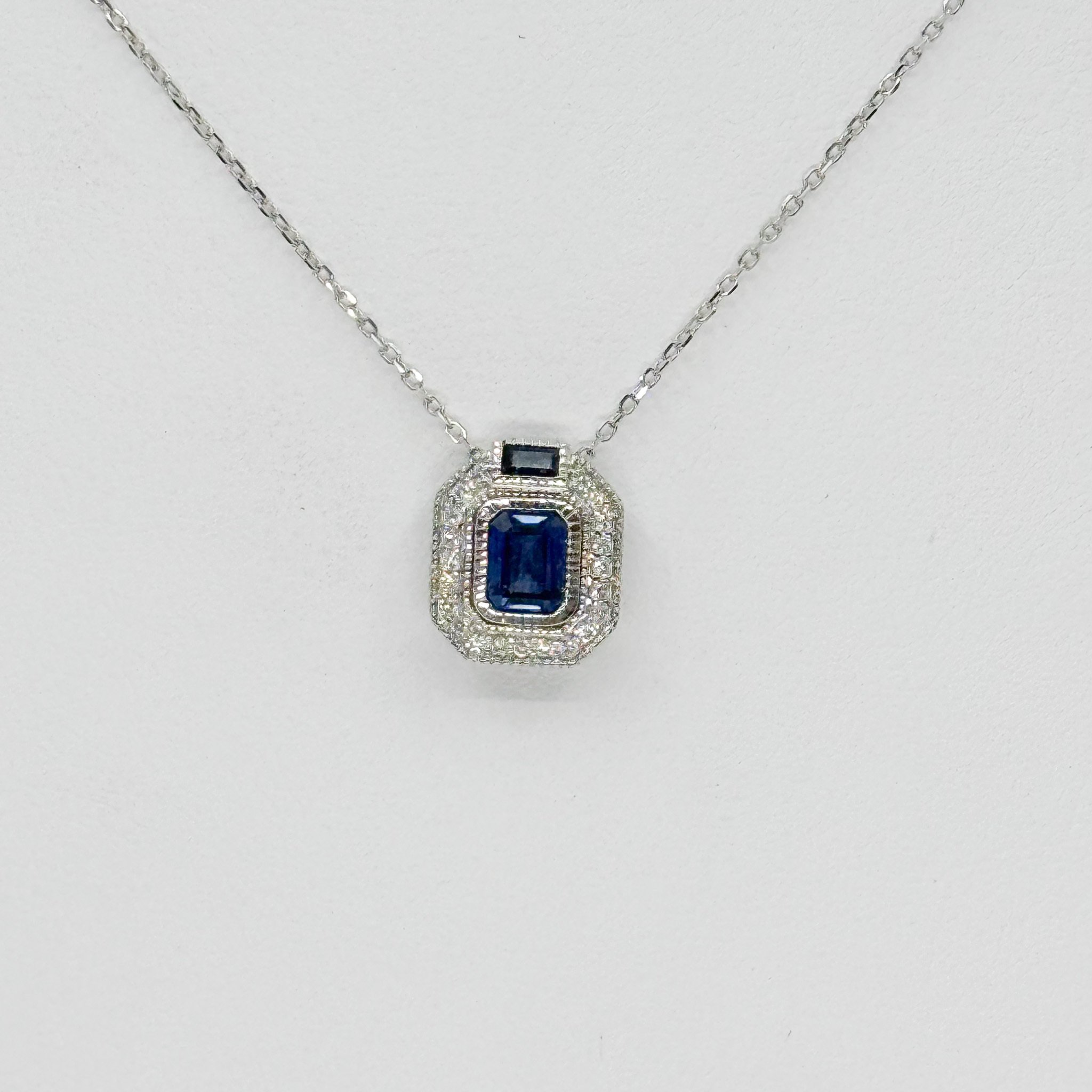 Sapphire and Diamond Pendant, 0.09ct diamond, 0.71ct sapphire