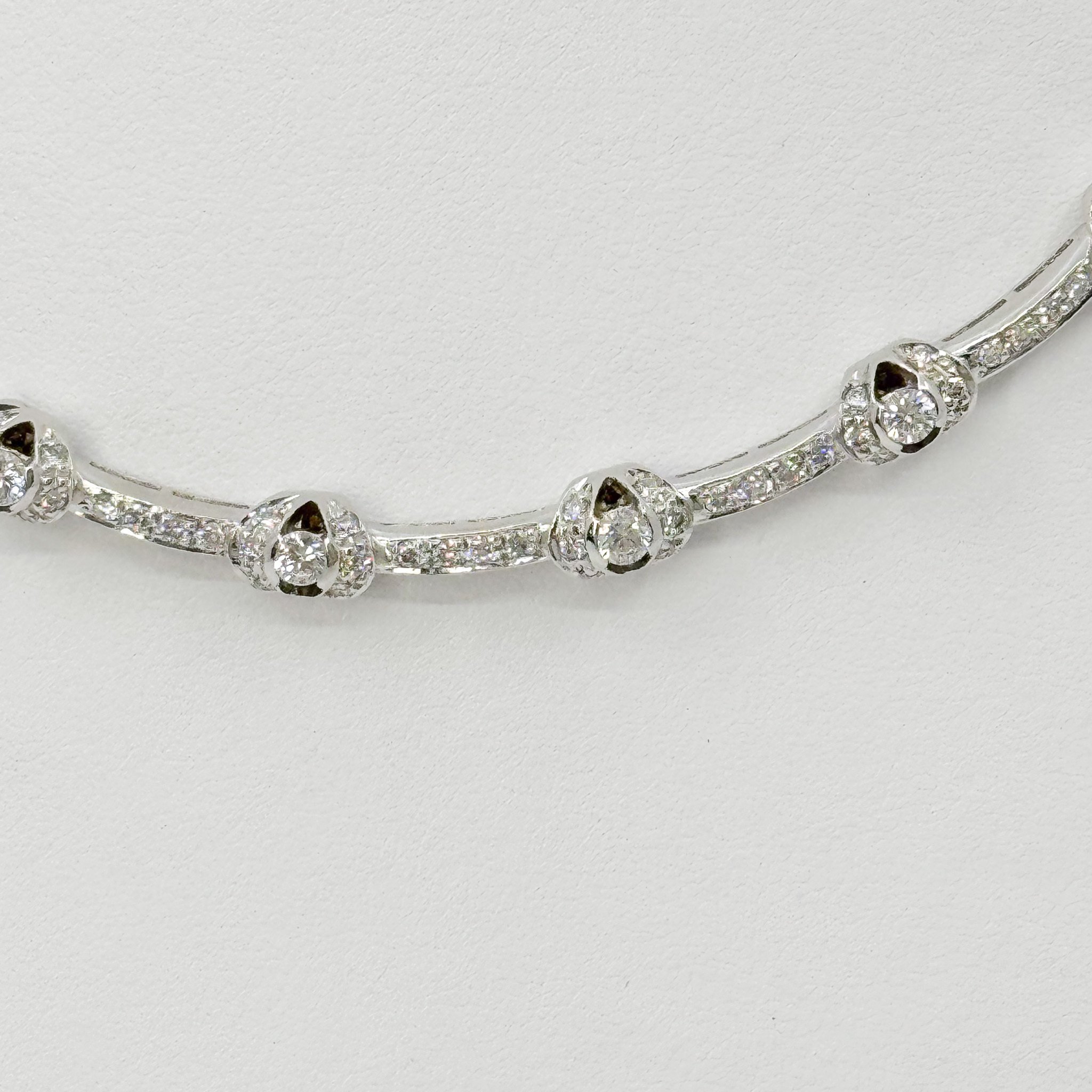18kw 3 ct Diamond Necklace