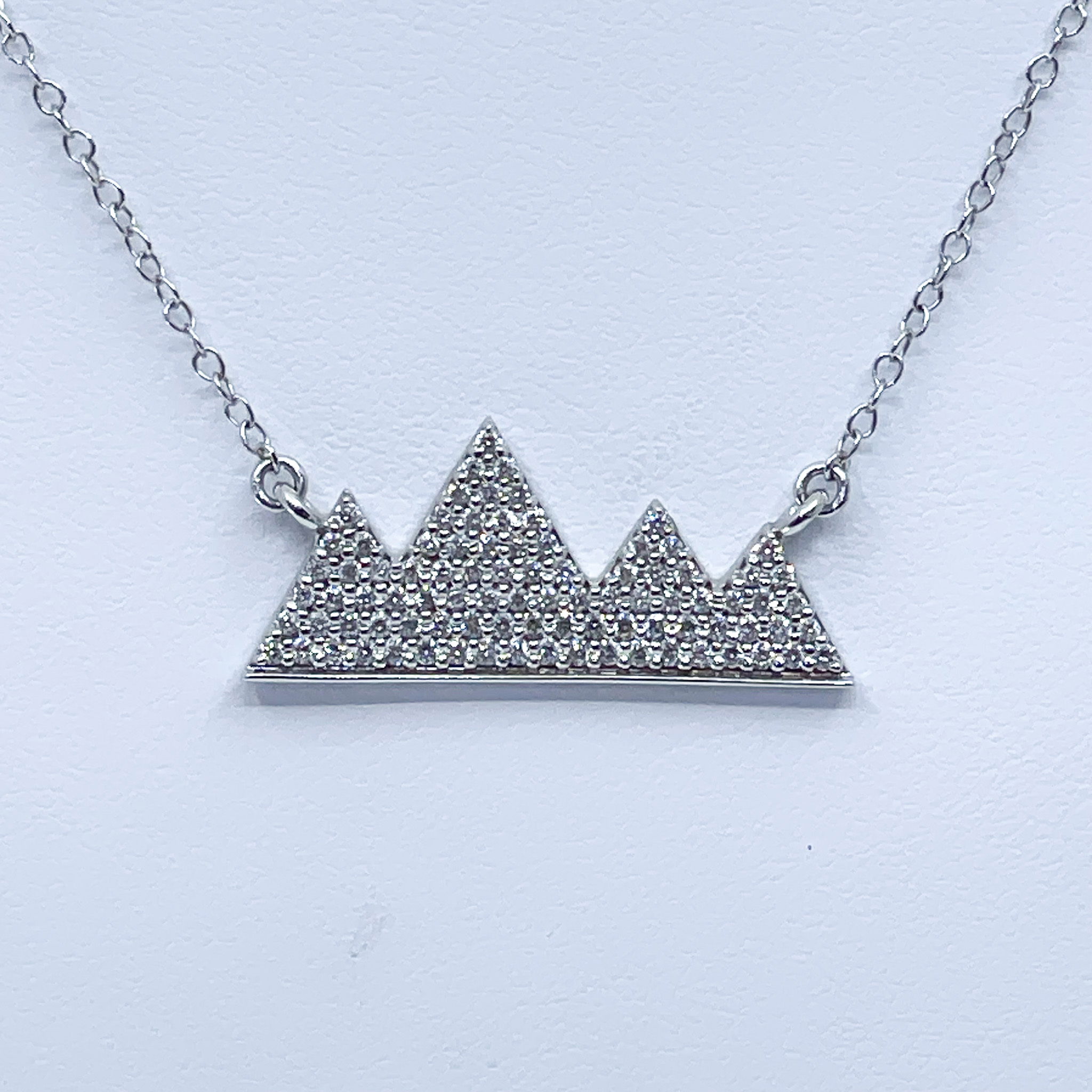 14kw .5ct Diamond 4 Peaks Necklace