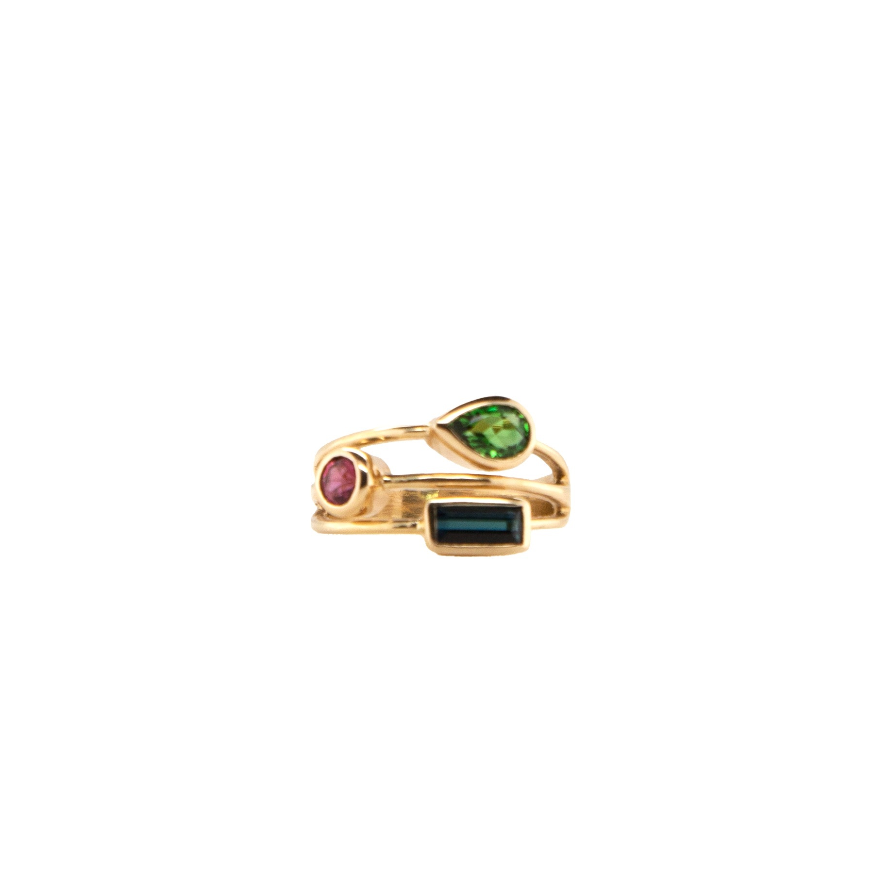 Material: 14k yellow goldStone Type: three stone tourmaline Stone Size: 1.39tcw 14k THREE STONE TOURMALINE RING