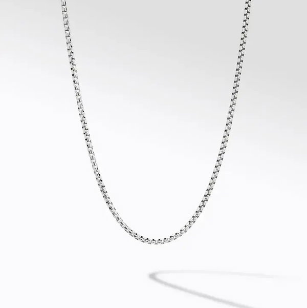 Closeup photo of S/S BOX CHAIN 1.5mm WIDE