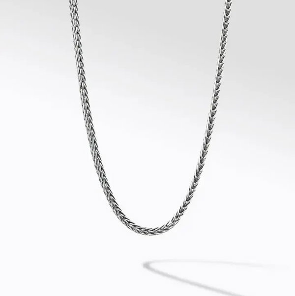 Closeup photo of S/S WOVEN CHAIN 2.5mm WIDE