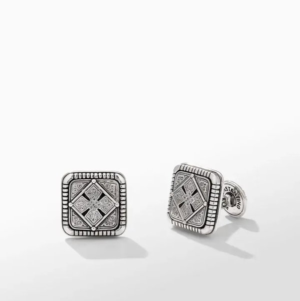 Closeup photo of S/S MALTESE CROSS CUFFLINKS