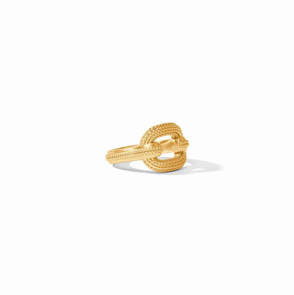 Closeup photo of Cheval Ring